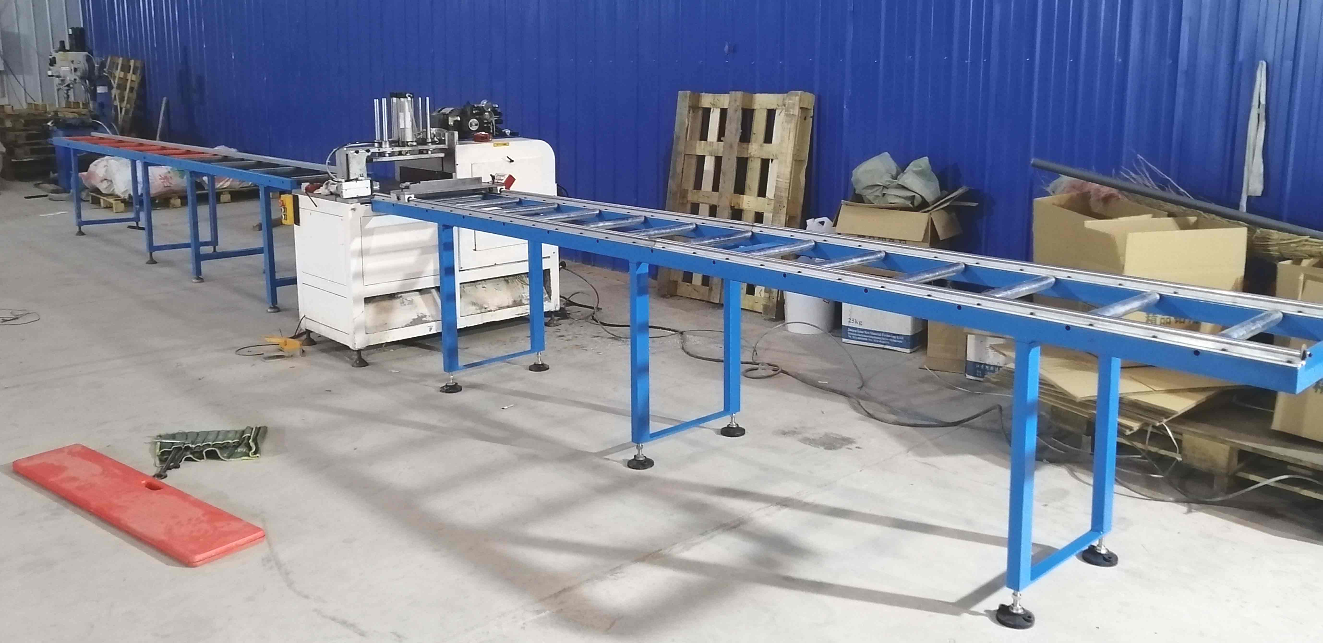 鋁型材下料如果尺寸較長(zhǎng),使用半自動(dòng)切鋁機(jī)SDY-B500非常適合